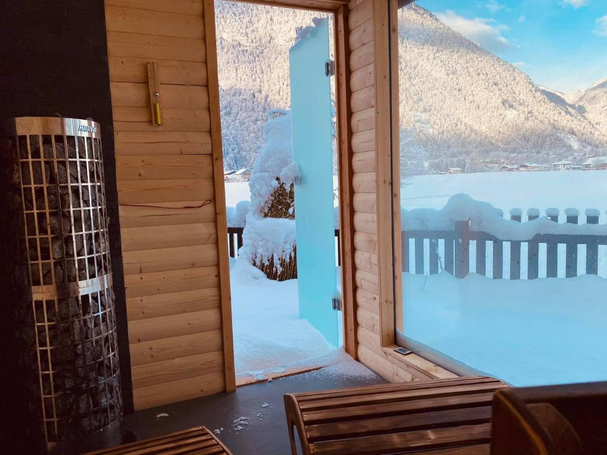 Forest Chalet, 15 Min To Salzburg Olt Town, And Most Beautiful Lakes, Secluded Location, 1,000 Sqm Garden, Mountainview, Panorama Sauna, Bath Whirlpool, Bbq&Bikes&Sunbeds For Free, Up To 10 P 哥林素萨尔察赫 外观 照片