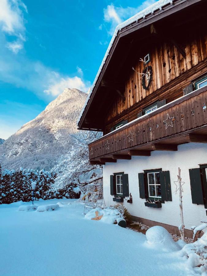 Forest Chalet, 15 Min To Salzburg Olt Town, And Most Beautiful Lakes, Secluded Location, 1,000 Sqm Garden, Mountainview, Panorama Sauna, Bath Whirlpool, Bbq&Bikes&Sunbeds For Free, Up To 10 P 哥林素萨尔察赫 外观 照片