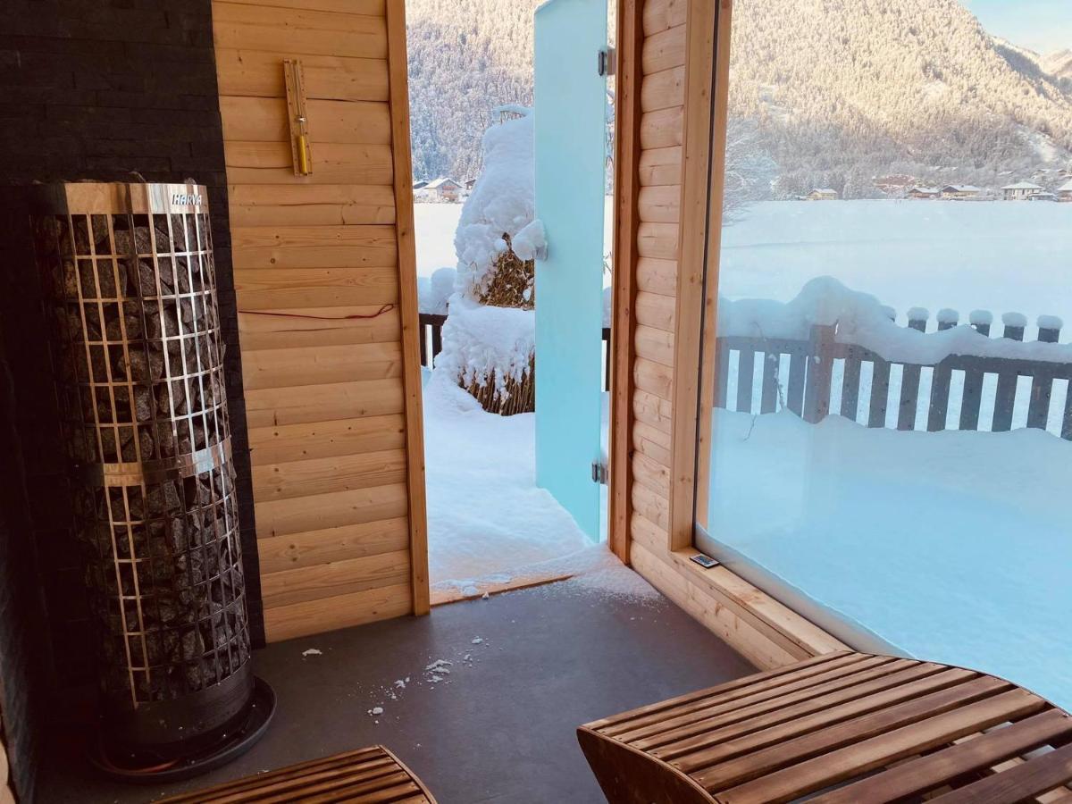 Forest Chalet, 15 Min To Salzburg Olt Town, And Most Beautiful Lakes, Secluded Location, 1,000 Sqm Garden, Mountainview, Panorama Sauna, Bath Whirlpool, Bbq&Bikes&Sunbeds For Free, Up To 10 P 哥林素萨尔察赫 外观 照片