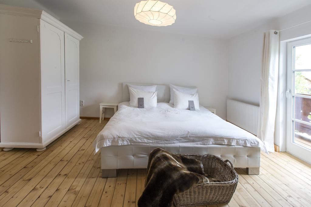 Forest Chalet, 15 Min To Salzburg Olt Town, And Most Beautiful Lakes, Secluded Location, 1,000 Sqm Garden, Mountainview, Panorama Sauna, Bath Whirlpool, Bbq&Bikes&Sunbeds For Free, Up To 10 P 哥林素萨尔察赫 客房 照片