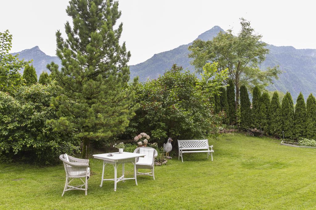Forest Chalet, 15 Min To Salzburg Olt Town, And Most Beautiful Lakes, Secluded Location, 1,000 Sqm Garden, Mountainview, Panorama Sauna, Bath Whirlpool, Bbq&Bikes&Sunbeds For Free, Up To 10 P 哥林素萨尔察赫 外观 照片