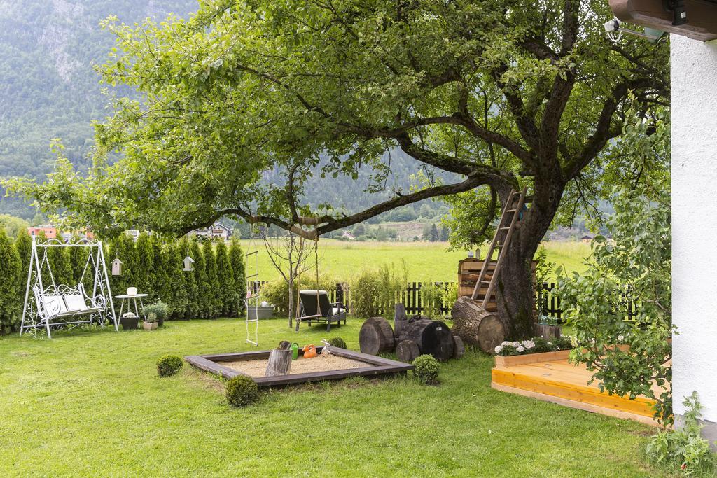 Forest Chalet, 15 Min To Salzburg Olt Town, And Most Beautiful Lakes, Secluded Location, 1,000 Sqm Garden, Mountainview, Panorama Sauna, Bath Whirlpool, Bbq&Bikes&Sunbeds For Free, Up To 10 P 哥林素萨尔察赫 外观 照片