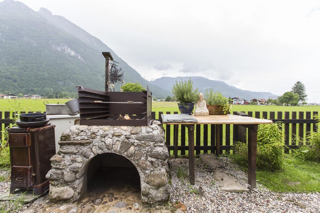 Forest Chalet, 15 Min To Salzburg Olt Town, And Most Beautiful Lakes, Secluded Location, 1,000 Sqm Garden, Mountainview, Panorama Sauna, Bath Whirlpool, Bbq&Bikes&Sunbeds For Free, Up To 10 P 哥林素萨尔察赫 外观 照片