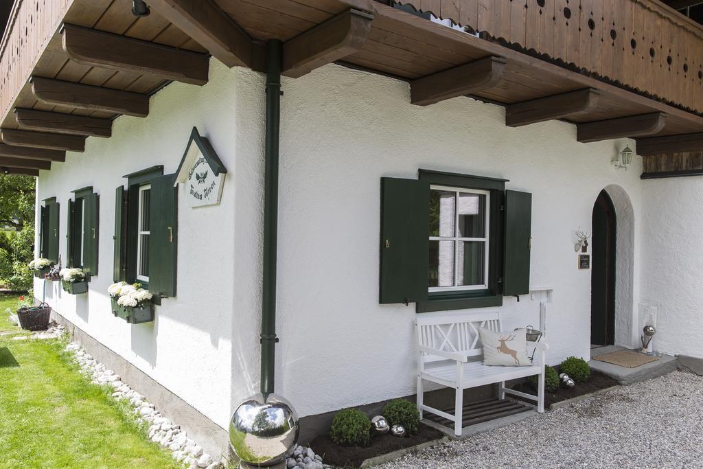 Forest Chalet, 15 Min To Salzburg Olt Town, And Most Beautiful Lakes, Secluded Location, 1,000 Sqm Garden, Mountainview, Panorama Sauna, Bath Whirlpool, Bbq&Bikes&Sunbeds For Free, Up To 10 P 哥林素萨尔察赫 外观 照片