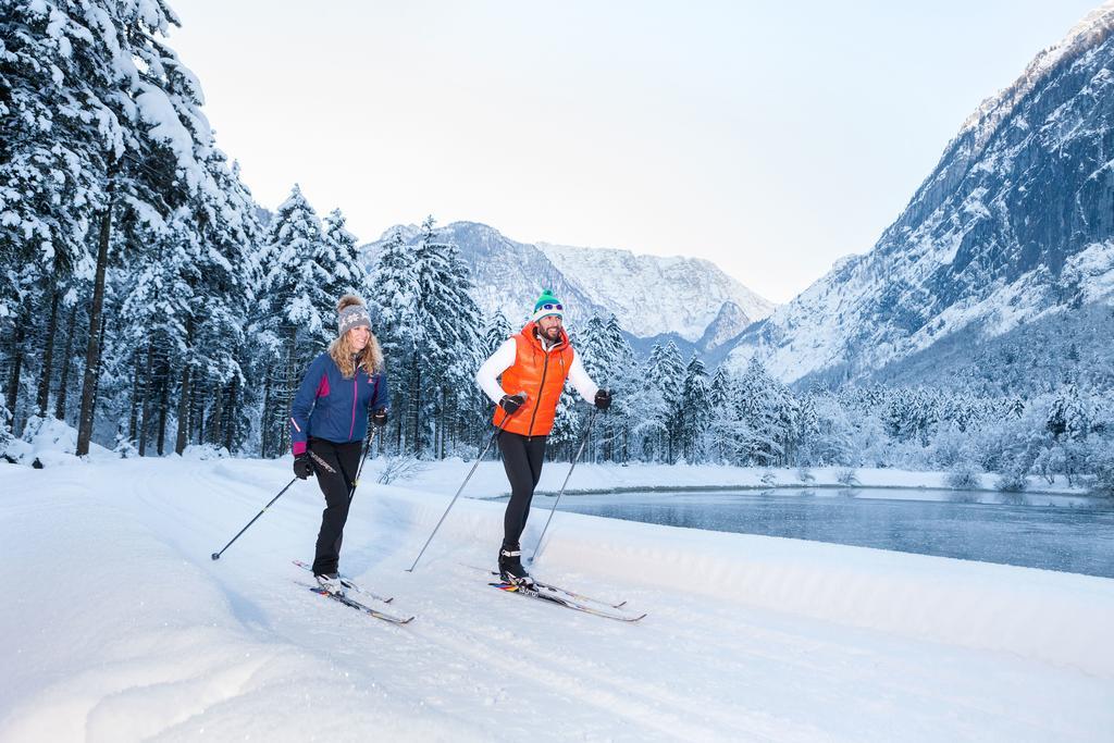 Forest Chalet, 15 Min To Salzburg Olt Town, And Most Beautiful Lakes, Secluded Location, 1,000 Sqm Garden, Mountainview, Panorama Sauna, Bath Whirlpool, Bbq&Bikes&Sunbeds For Free, Up To 10 P 哥林素萨尔察赫 外观 照片